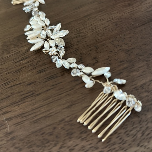 BRIDES AND HAIRPINS Gold Swarovski Crystal Marquise Floral Halo with Combs - Picture 7 of 7